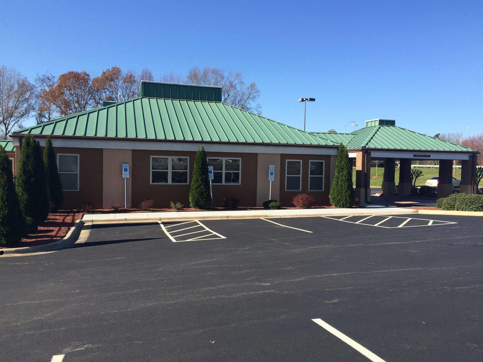 Quality Inn Asheboro South Экстерьер фото